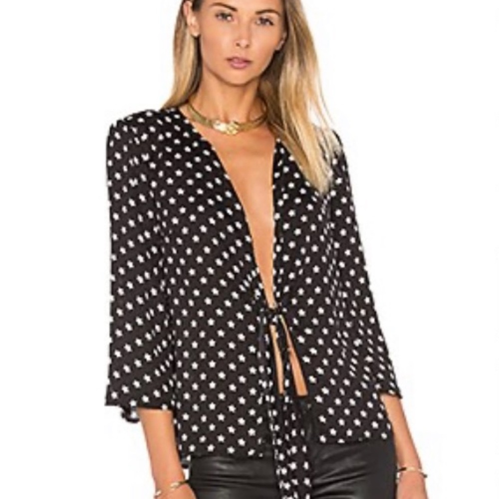 L’Academie Star low knot blouse